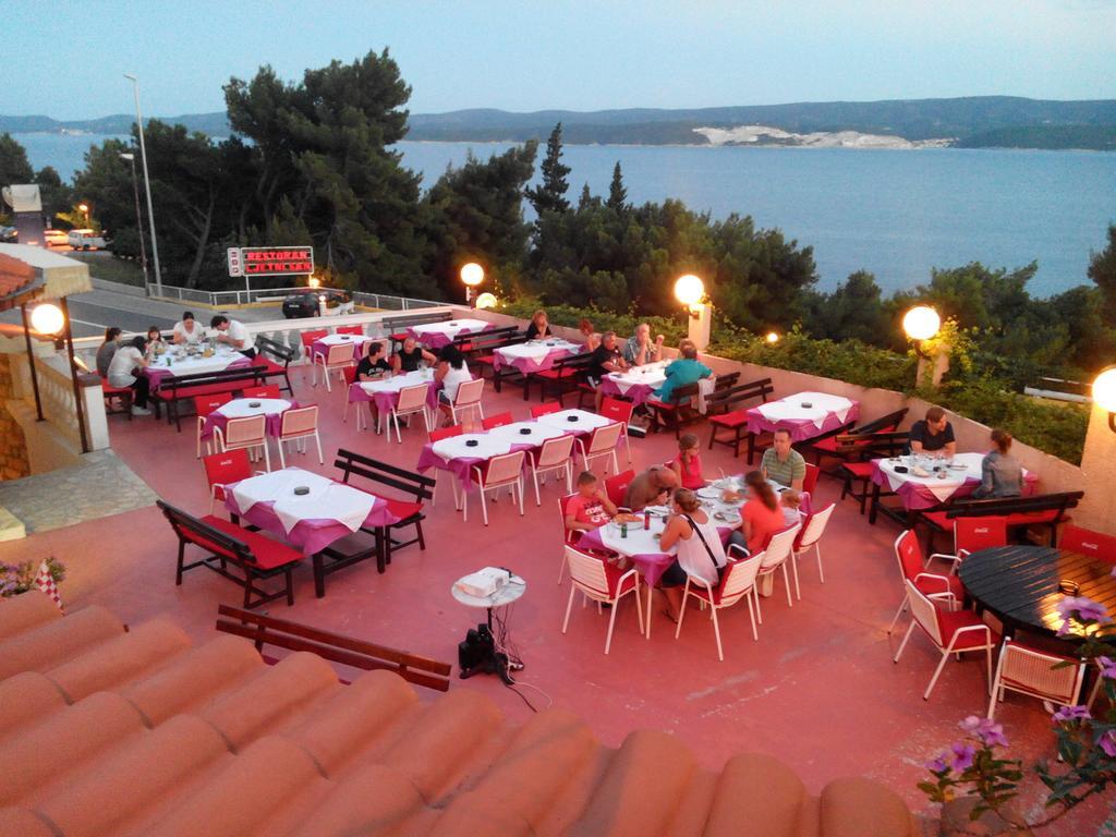 Villa Ljetni San Omiš Exteriör bild