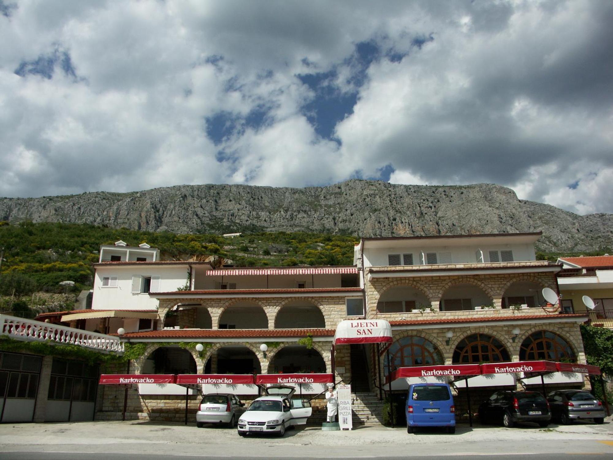 Villa Ljetni San Omiš Exteriör bild